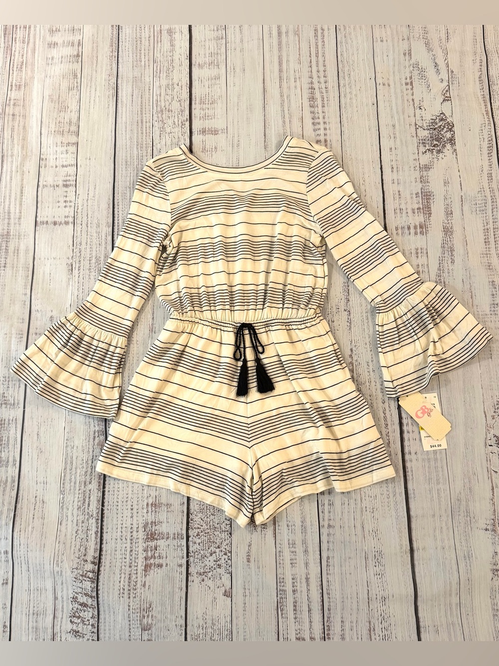 NWT GB Girls Romper Size M Gianni Bini Tassel Tie, Long Bell Sleeves MSRP $44